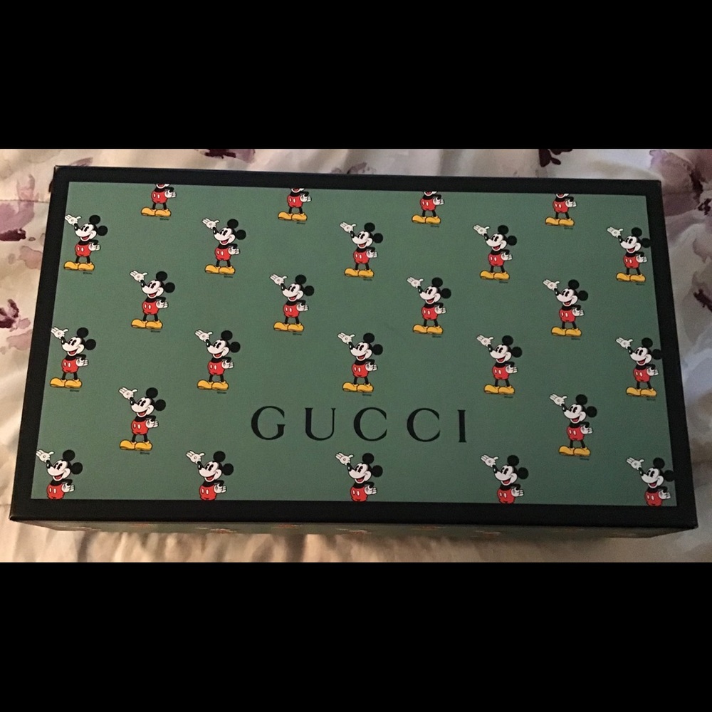 *Limited edition* Gucci Mickey Mouse slides